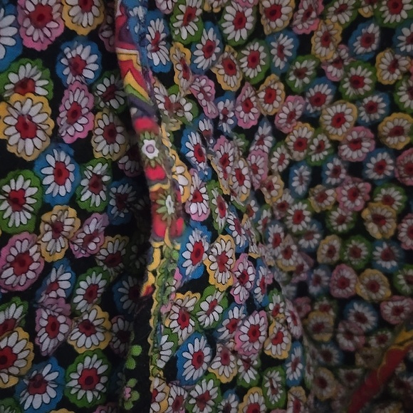 Vera Bradley overnight bag, duffel bag style. - Picture 8 of 10